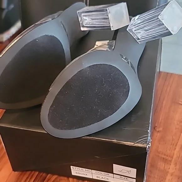 Fashion Nova Transparent and Black Heels - Picture 5 of 7